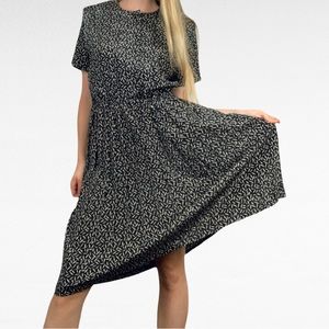 VINTAGE | 1980’s Leslie Fay Pleated Printed Rockabilly Short Sleeve Retro Dress